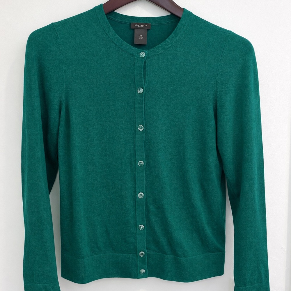 Ann Taylor Emerald Green Crewneck Button Cardigan